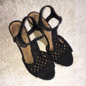 Black Gianni Bini Wedges